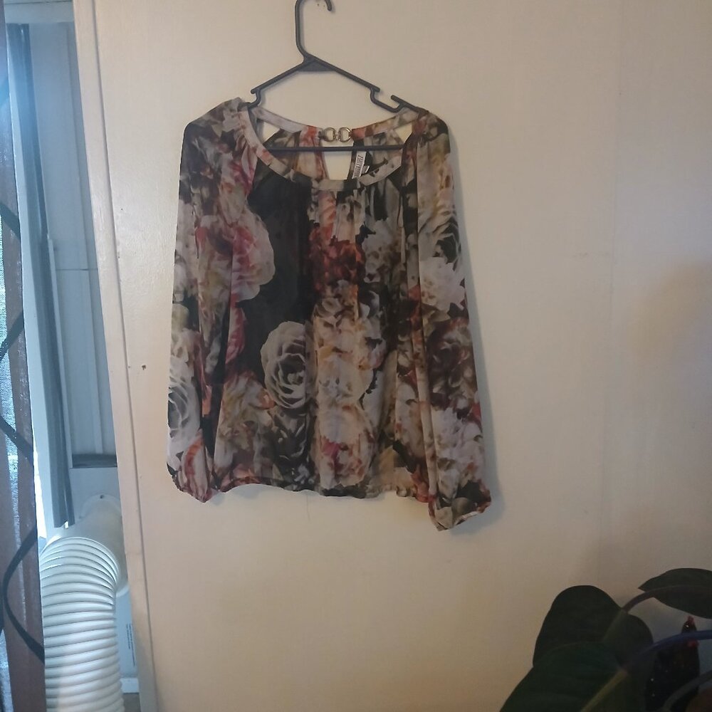 Jennifer Lopez women's sheer  floral print blouse Size Large